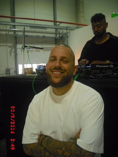 Early DJ AND-J performance